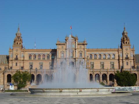 image Zona central de la Plaza de España de Sevilla