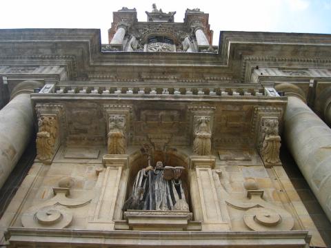 image Iglesia y Colegio de San Martiño Pinario, en Santiago