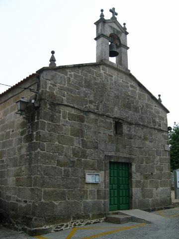image Iglesia del Campo, en la plaza Bela Vista de Portonovo, Pontevedra