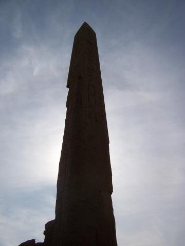 image Obelisco del Templo de Karnak, Egipto