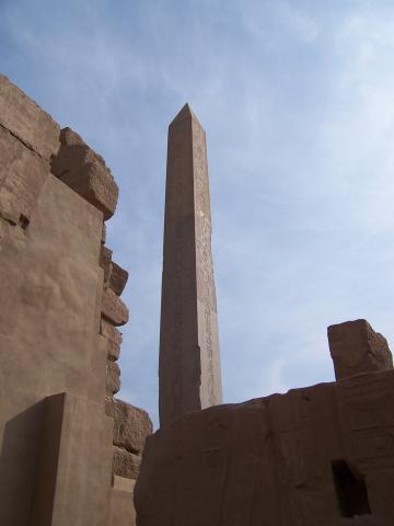 image Obelisco del Templo de Karnak, Egipto