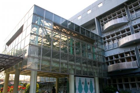 image Arquitectura de vanguardia, Instituto Tecnológico, Bandung, Java, Indonesia