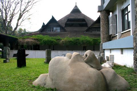 image Facultad de Bellas Artes del Instituto Tecnológico, Bandung, Java, Indonesia