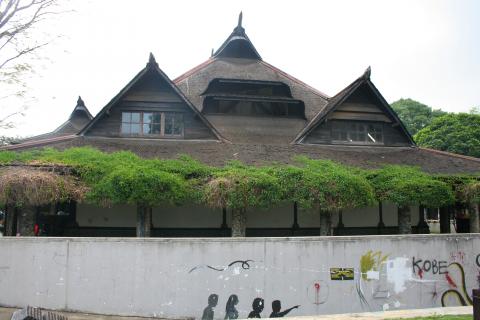 image Facultad de Bellas Artes del Instituto Tecnológico, Bandung, Java, Indonesia