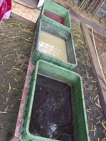 image Tintes para la elaboración del batik, Jakarta, Java, Indonesia