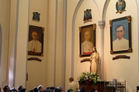 image Interior de la catedral de Jakarta, Java, Indonesia