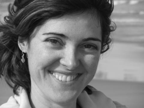 image Chica sonriendo