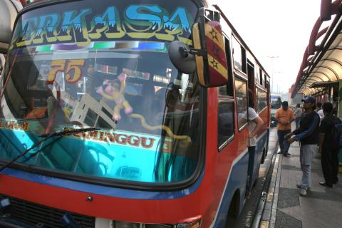 image Estación de autobuses Blok, Java, Indonesia