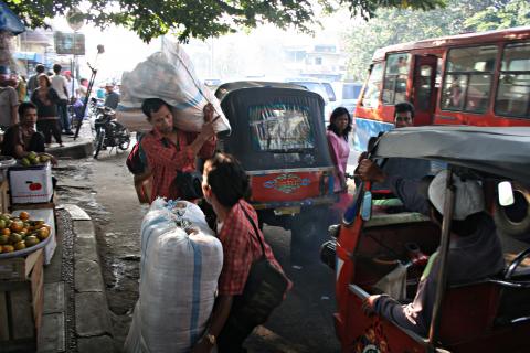 image Tráfico y caos, Jakarta, Indonesia