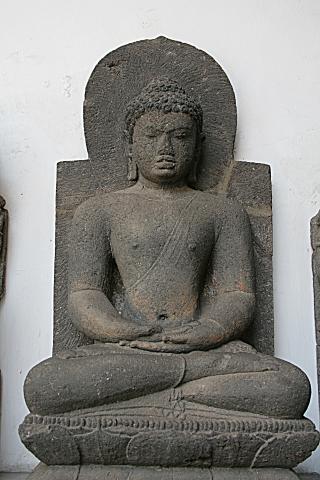 image Buda de la tranquilidad, Museo Nacional, Jakarta, Indonesia