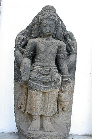 image Siva Trisirah, Museo Nacional, Jakarta, Indonesia