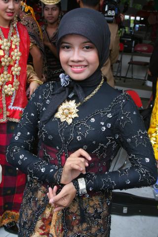 image Traje regional, Jakarta, Indonesia