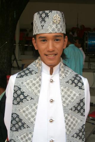 image Traje regional musulman, Jakarta, Indonesia