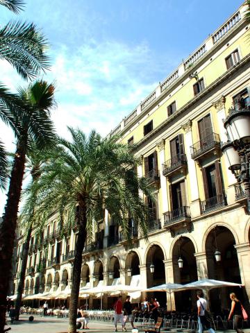 image Terrazas de verano, Plaza Real, Barcelona
