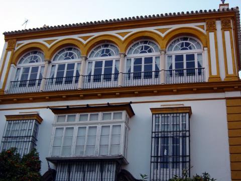 image Galería del ático del edificio de la Plaza de Santa Cruz número 1, Sevilla