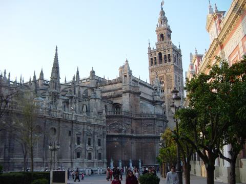 image Catedral de Sevilla desde la Plaza del Triunfo, Sevilla