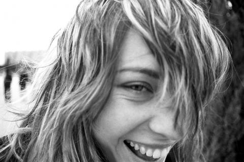 image Chica riéndose