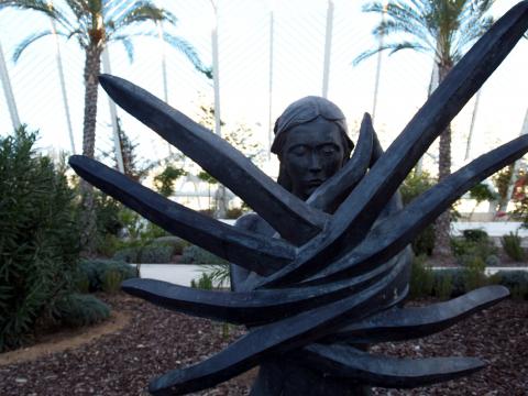 image Escultura de L´Umbracle, Valencia