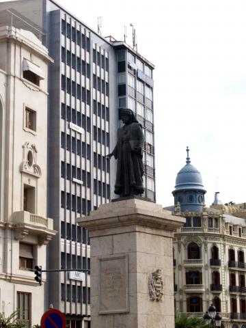 image Escultura a Francesc de Vinatea, Valencia