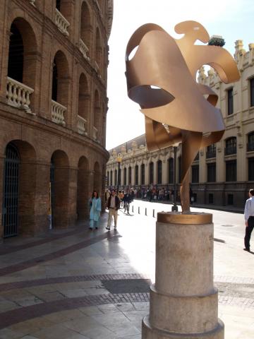 image Escultura a la tauromaquia, Valencia