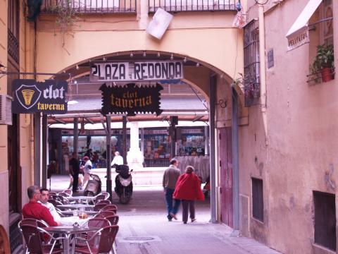 image Entrada a la Plaza Redonda, Valencia