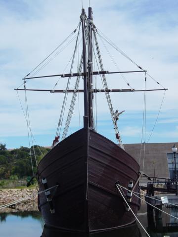 image Réplica de la carabela Pinta, Muelle de las Carabelas, Palos de la Frontera, Huelva