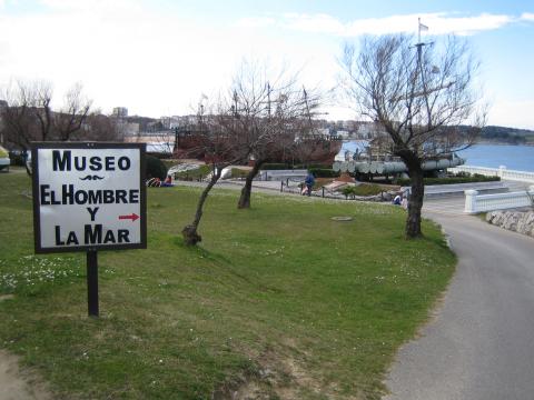 image Alrededores del Museo El Hombre y la Mar, Santander