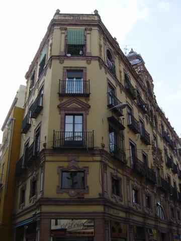 image Edificio de viviendas para Manuel Pérez Salvador, Sevilla
