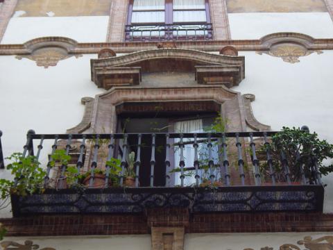image Balcón del Edificio Rivas-Meguerry, Sevilla