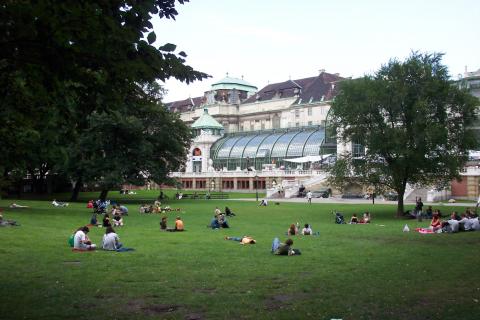 image Jardines Burggarten en Viena, Austria