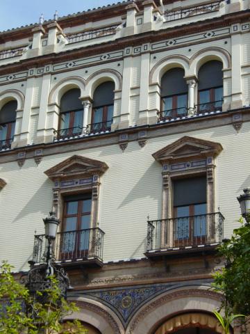 image Fachada del Hotel Alfonso XIII, Sevilla