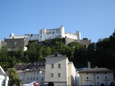 image Ciudad y Stieglkeller en Salzburgo, Austria