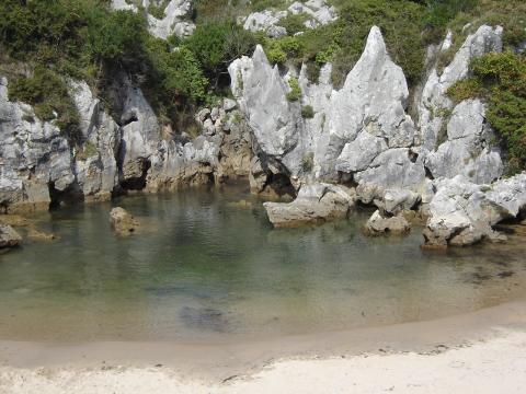 image Playa de Gulpiyuri, Hontoria, Llanes, Asturias