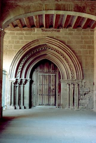 image Puerta gótica del Monasterio de Cañas, La Rioja