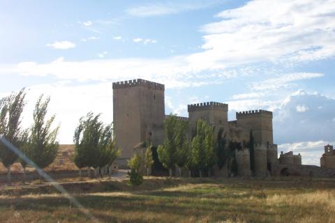 image Castillo medieval de Ampudia, Palencia