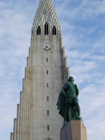 image Iglesia Hallgrímskirkja, Reykjavik, Islandia