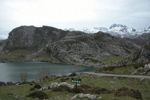 image Lago Enol, Covadonga, Asturias