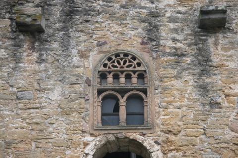 image Detalle de la fachada de la Iglesia de San Miguel de Lillo, Oviedo, Asturias
