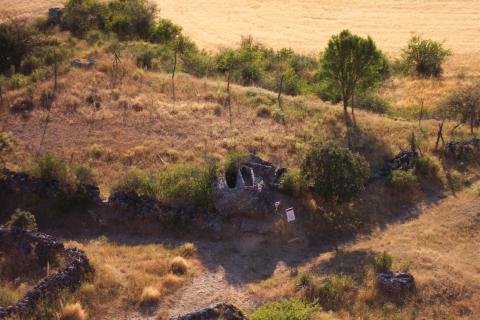 image Tumbas antropomorfas de Calatañazor, Soria