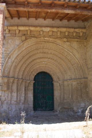 image Pórtico románico de la iglesia de Trigueros del Valle, Valladolid