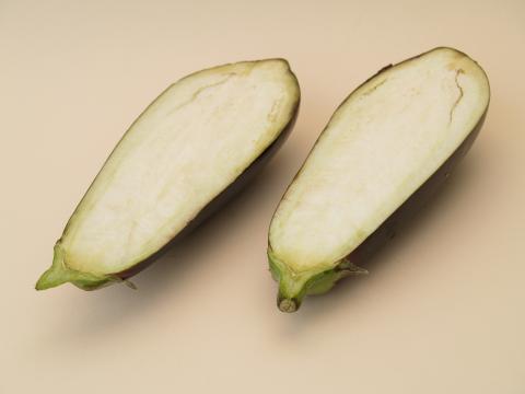 image Berenjena, mitades