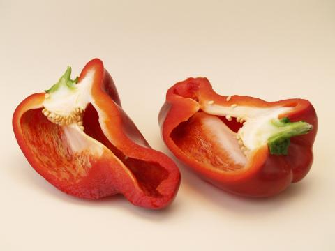 image Pimiento rojo, mitades