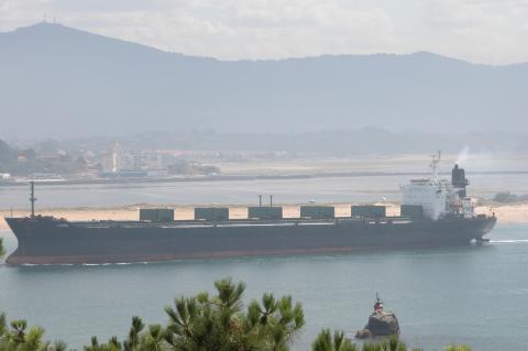 image Barco carguero