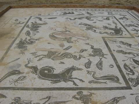 image Mosaico de Neptuno, Ruinas de Itálica, Santiponce, Sevilla