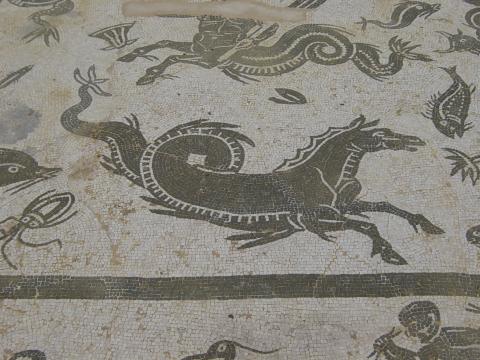 image Mosaico de Neptuno, Ruinas de Itálica, Santiponce, Sevilla