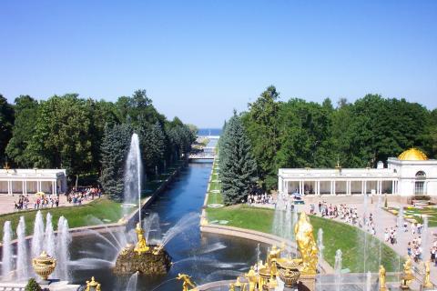 image Jardines de Peterhof, San Petersburgo, Rusia