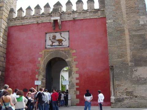 image Puerta del León, Real Alcázar de Sevilla