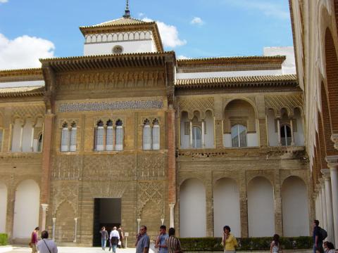image Fachada del Palacio Mudéjar, Patio de la Montería, Real Alcázar de Sevilla