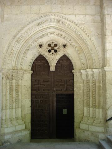 image Puerta de la Iglesia de Santa María de la Peña, Brihuega, Guadalajara
