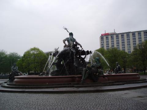 image Fuente de Neptuno, Berlín